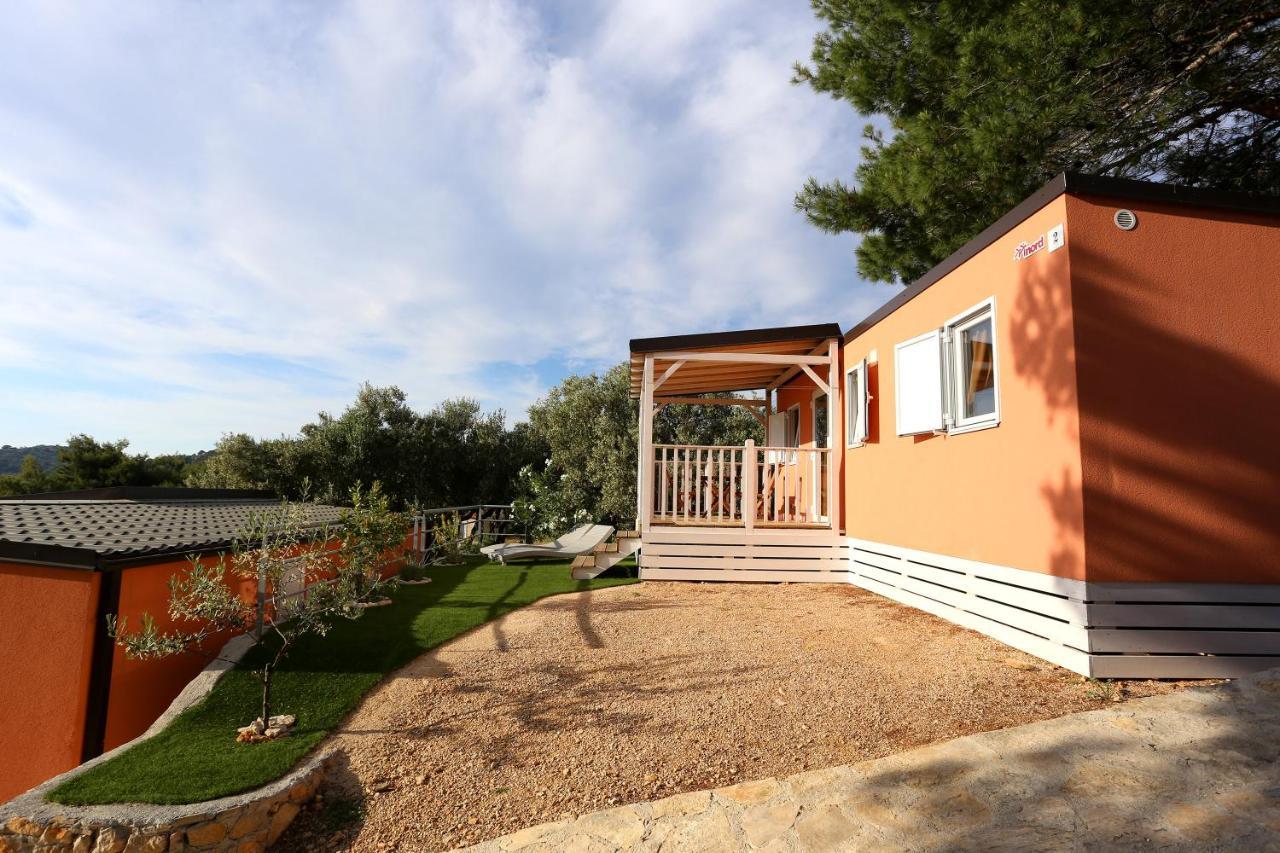 מורטר Mobile Homes-Slanica מראה חיצוני תמונה